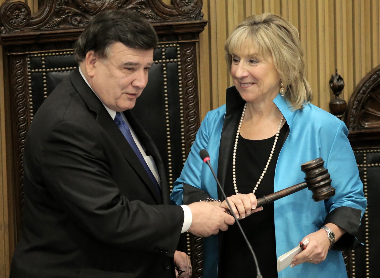 Lawmakers make most of travel option